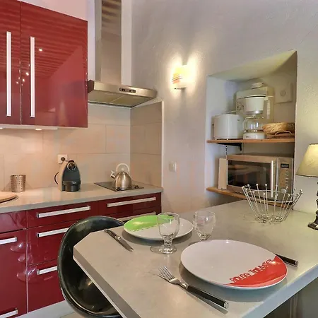 The Cassidaine Getaway Hyper Center Studio 2 Pers * Cassis